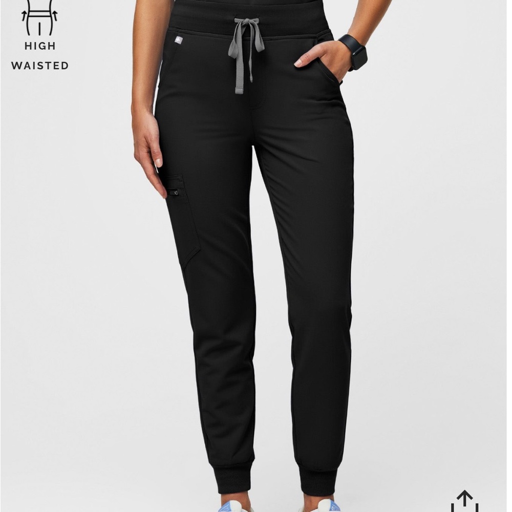 FIGS Women’s High Waisted Zamora Jogger Scrub Pants Elastic Waist Black (Size M)